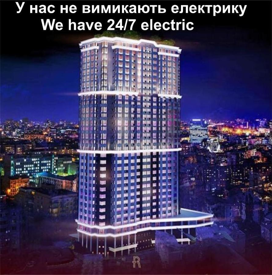 Royal Tower Residence Big Vip Apartment In Center Floor 27 Kiev Bagian luar foto