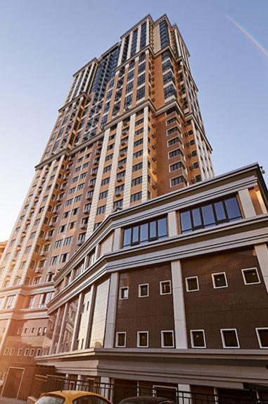 Royal Tower Residence Big Vip Apartment In Center Floor 27 Kiev Bagian luar foto