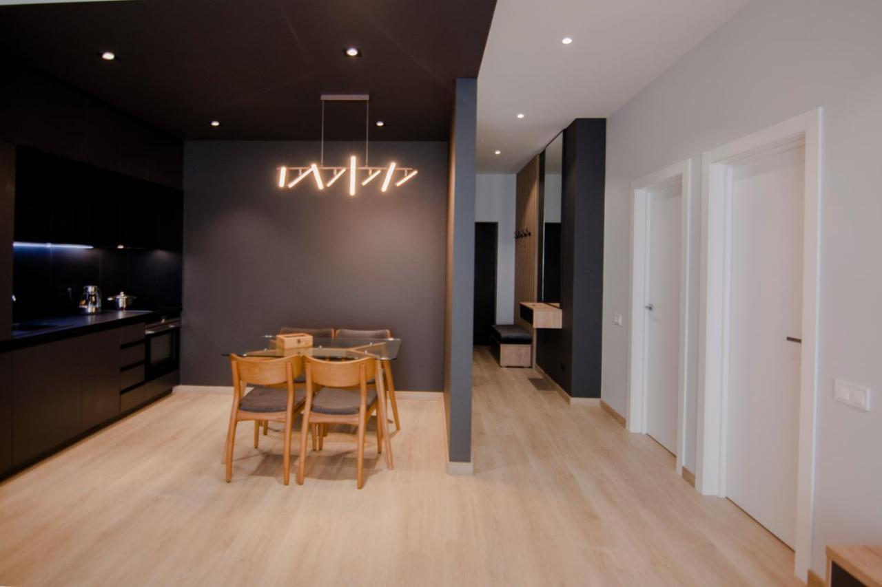 Royal Tower Residence Big Vip Apartment In Center Floor 27 Kiev Bagian luar foto